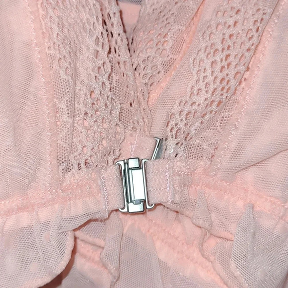 LARGE Xhiliration Flocked Dot Ruffle‎ Wire Free Lace Bralette DayDream Pink NWT - Picture 6 of 13